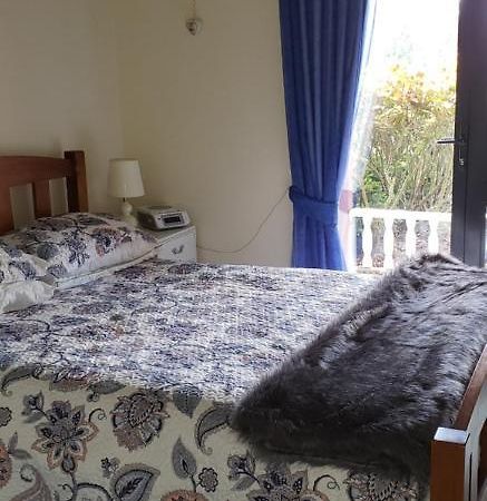 Ballymena Carterton Екстер'єр фото